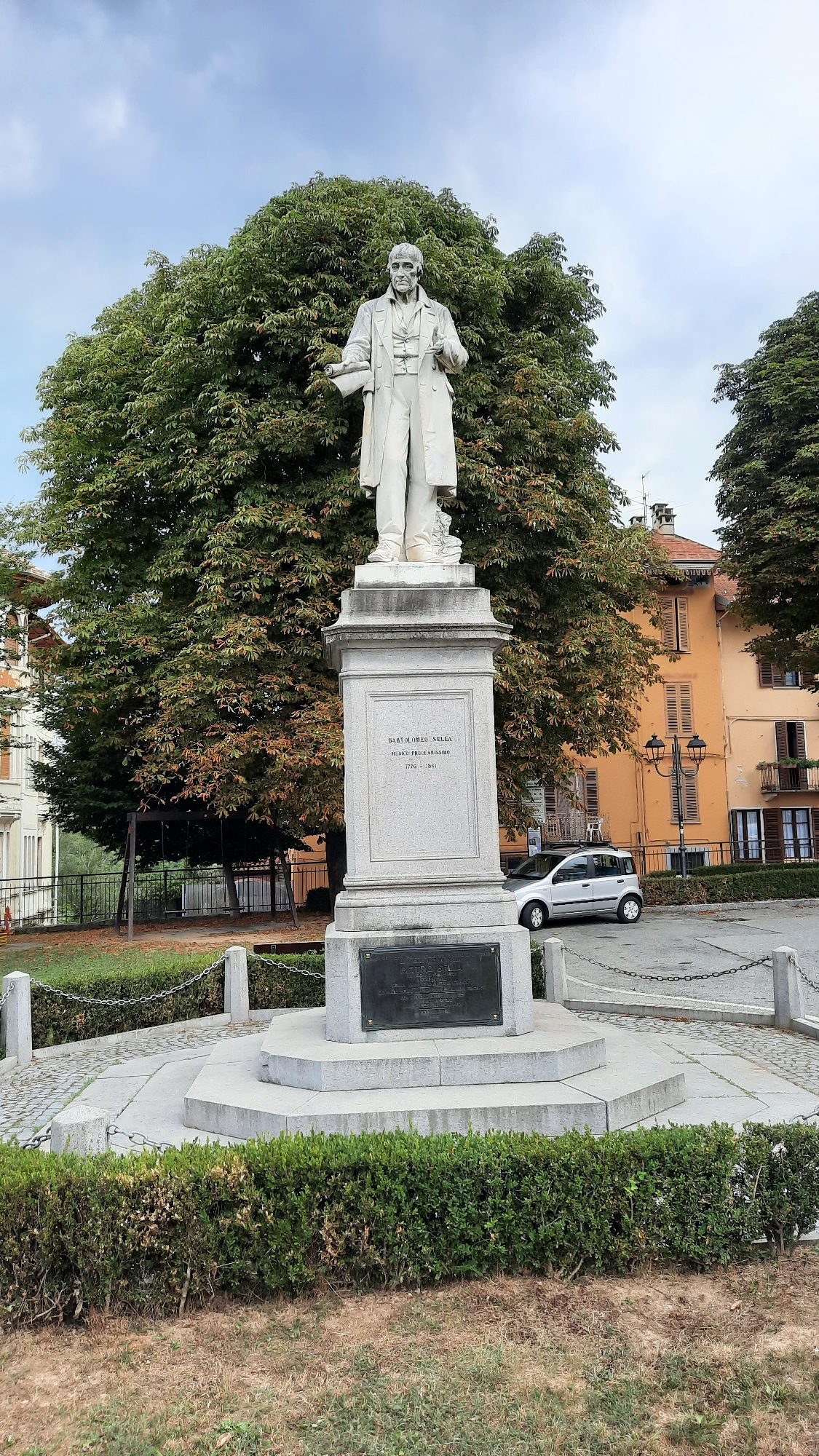 Bartolomeo%20Sella%27s%20monument%2C%20Mosso%20Santa%20Maria%20-%2002.jpg